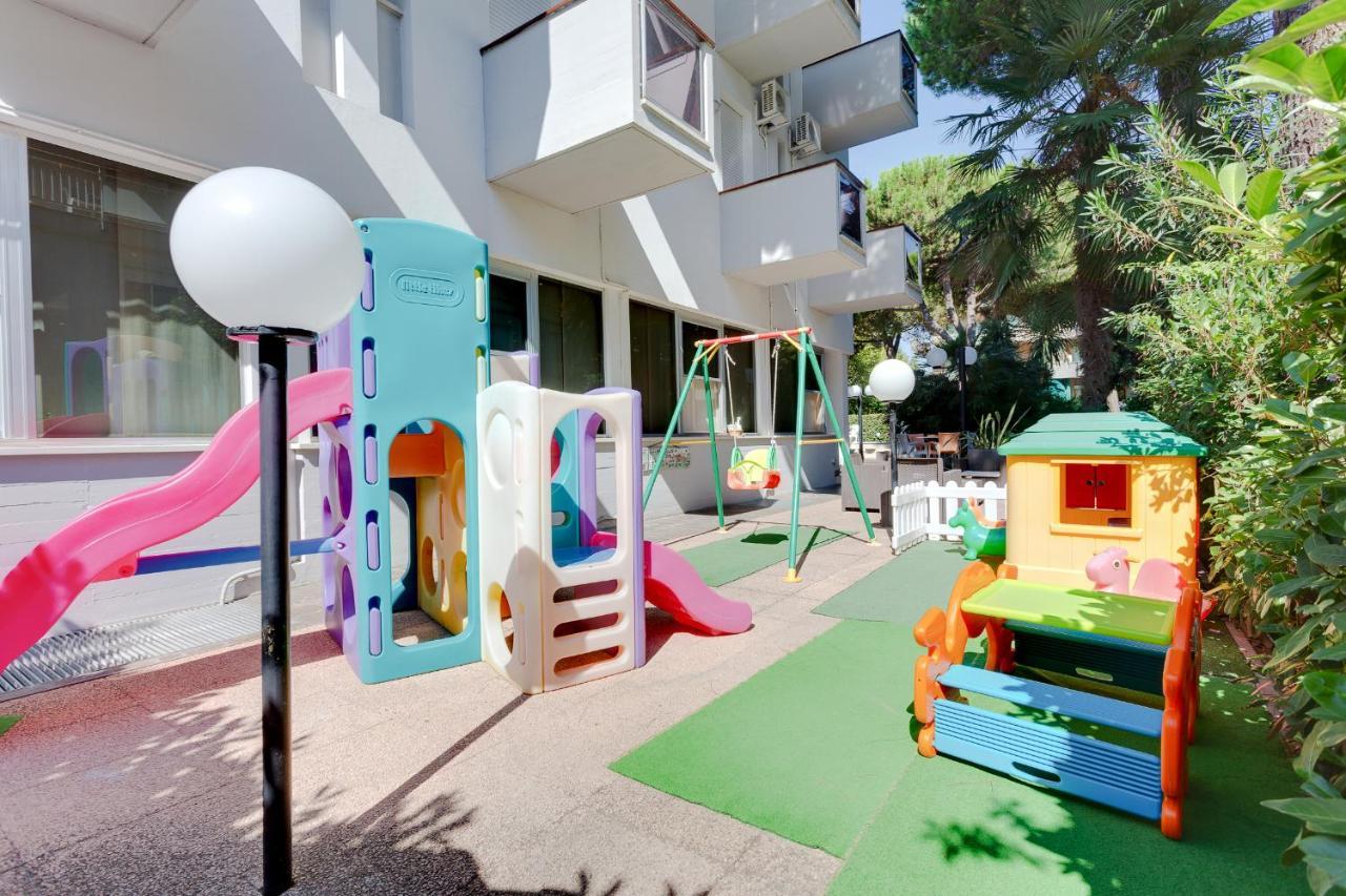 Hotel Kiss Cesenatico Dış mekan fotoğraf
