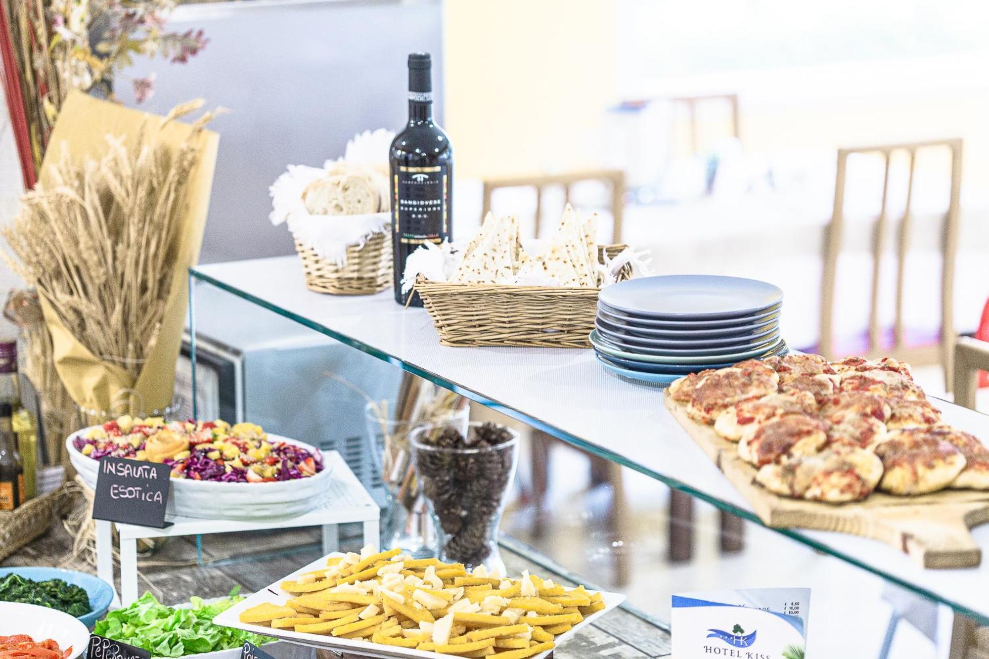 Hotel Kiss Cesenatico Dış mekan fotoğraf