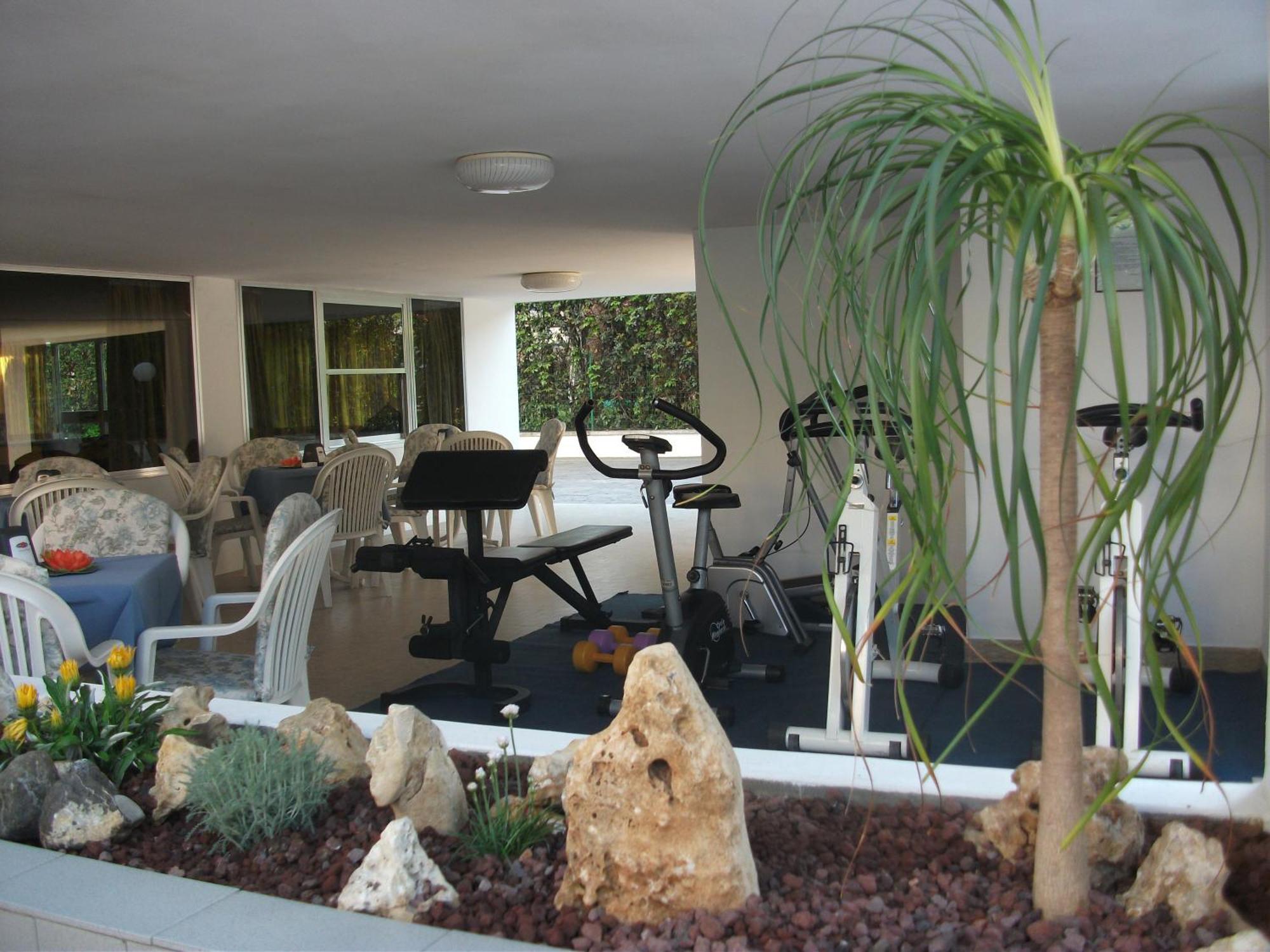 Hotel Kiss Cesenatico Dış mekan fotoğraf
